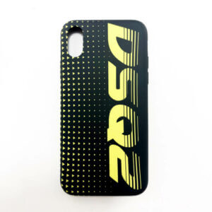 一個黑黃相間的手機殼，上面寫著「dss」。