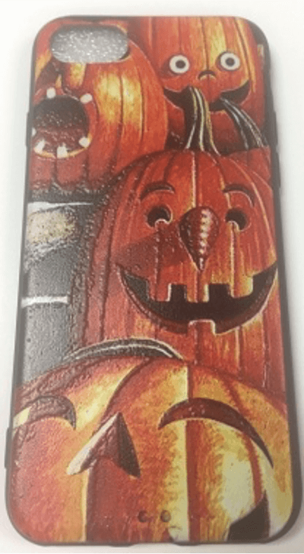 上面有南瓜的手機殼。