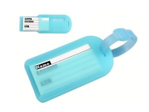 藍色行李牌,上面有標籤。