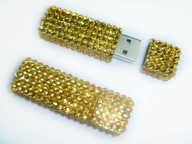 施華洛世奇 USB 隨身碟 施華洛世奇 USB 隨身碟 施華洛世奇 USB 隨身碟。